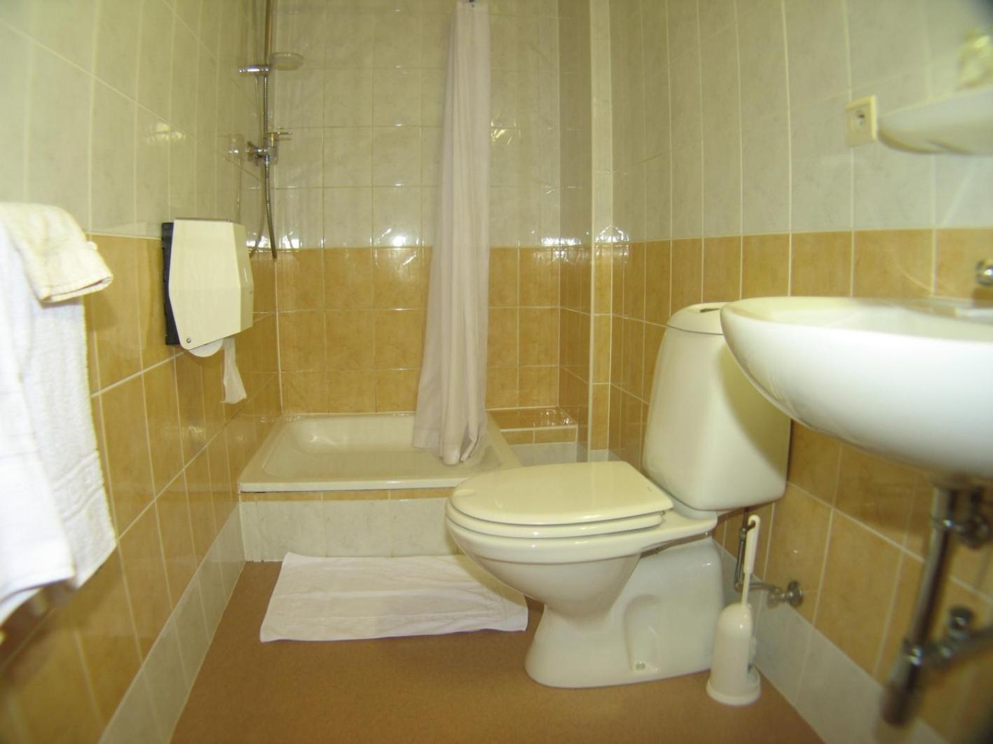 Hotel Aux Massotais Petites Tailles Екстериор снимка